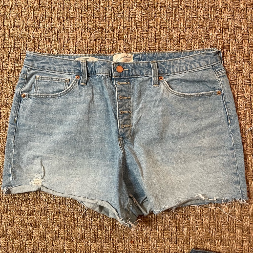 light wash button up shorts